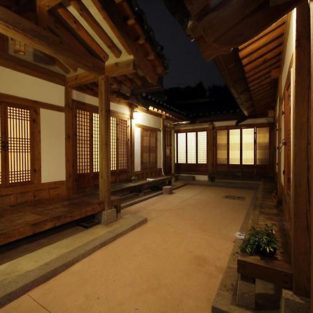 Doo Hanok Guesthouse Seoul Bagian luar foto