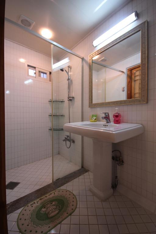 Doo Hanok Guesthouse Seoul Bagian luar foto