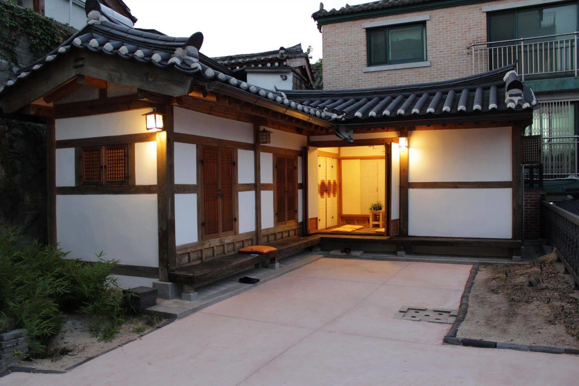 Doo Hanok Guesthouse Seoul Bagian luar foto
