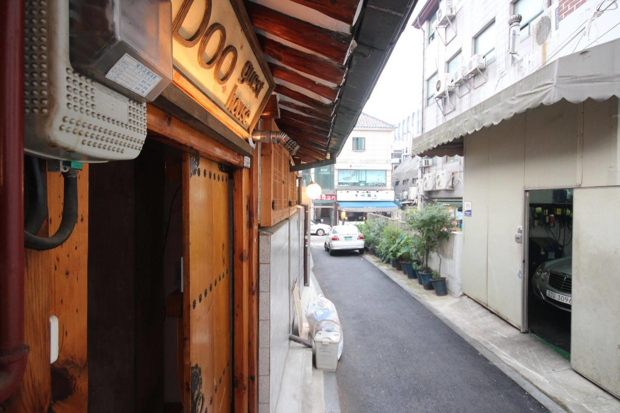 Doo Hanok Guesthouse Seoul Bagian luar foto