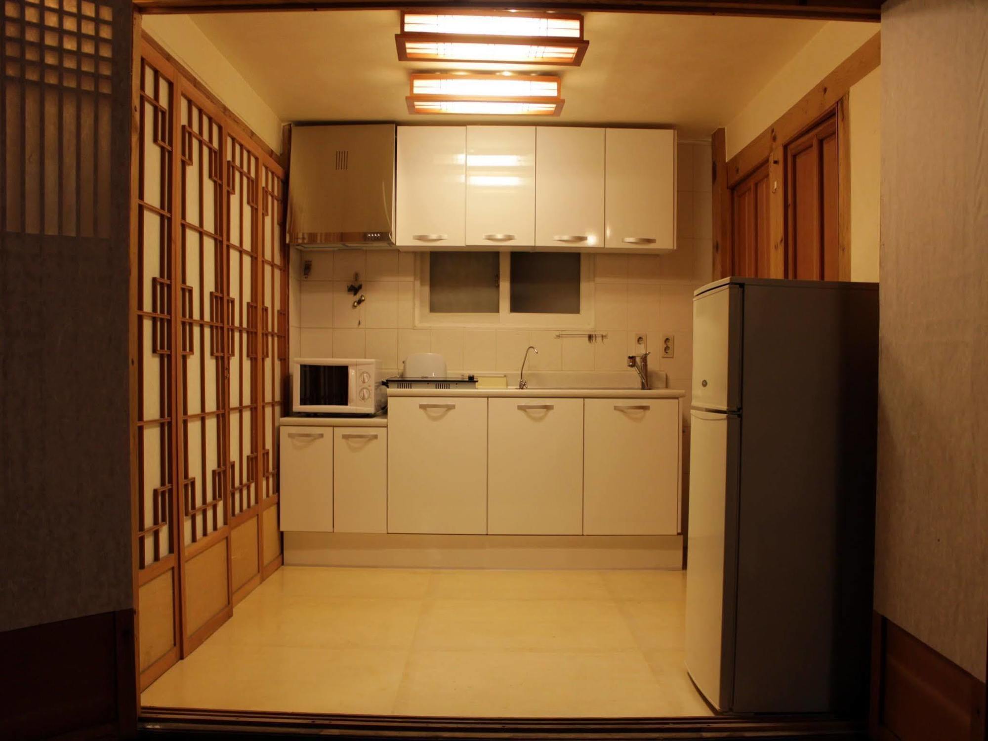 Doo Hanok Guesthouse Seoul Bagian luar foto
