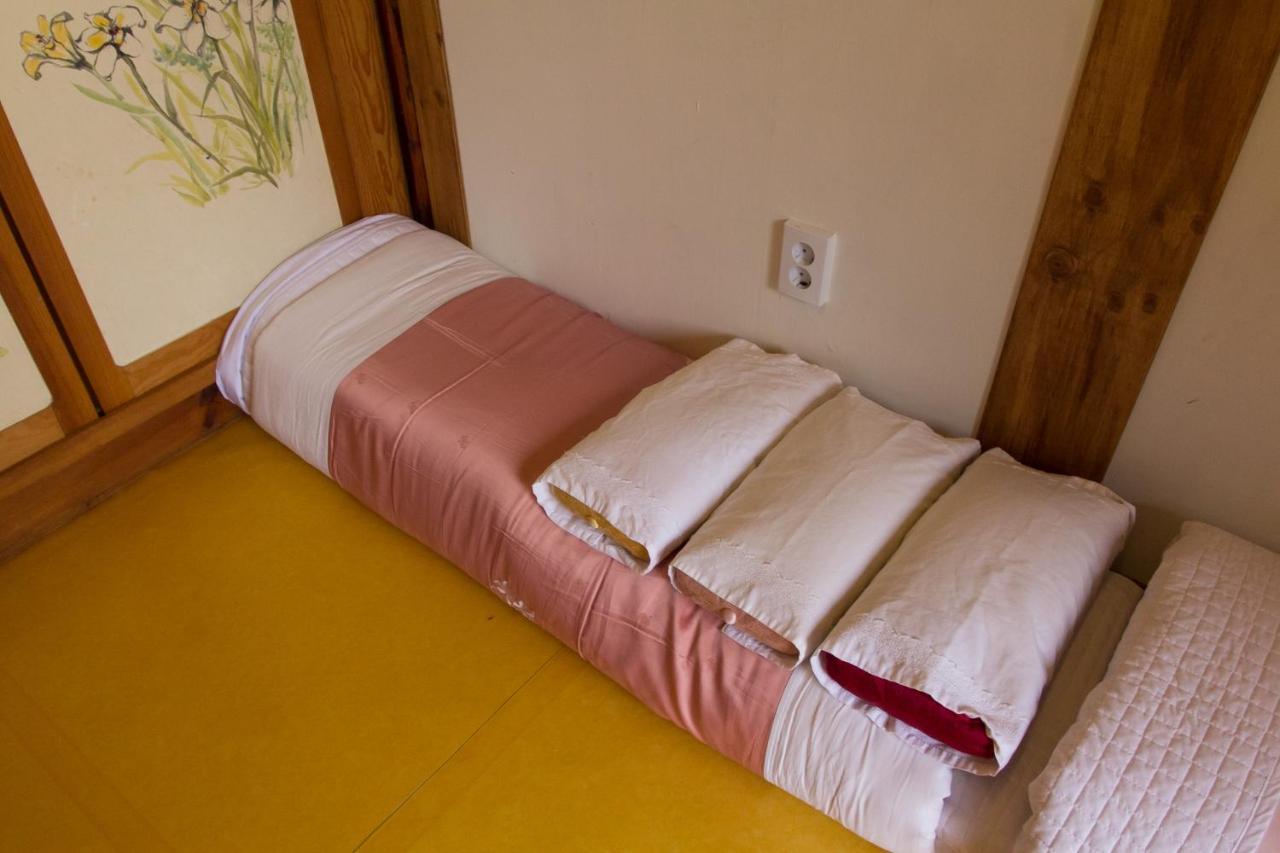 Doo Hanok Guesthouse Seoul Bagian luar foto